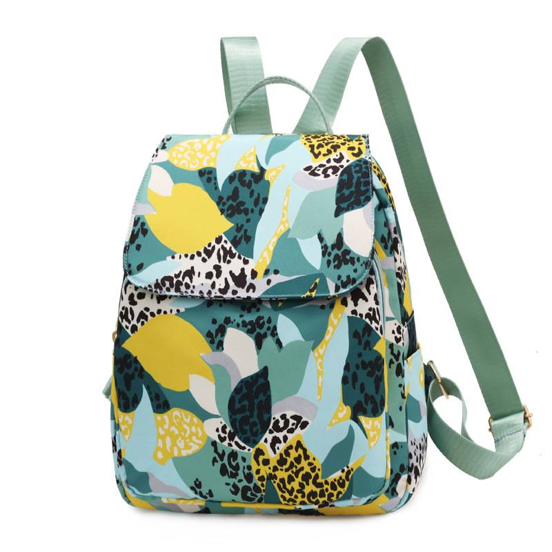 Descubre la mochila perfecta para mujer: estilo y practicidad MIK-759